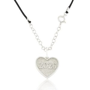 Γούρια 2026 – μενταγιόν 2026 καρδιά – Επιπλατινωμένο – GΙ-026004