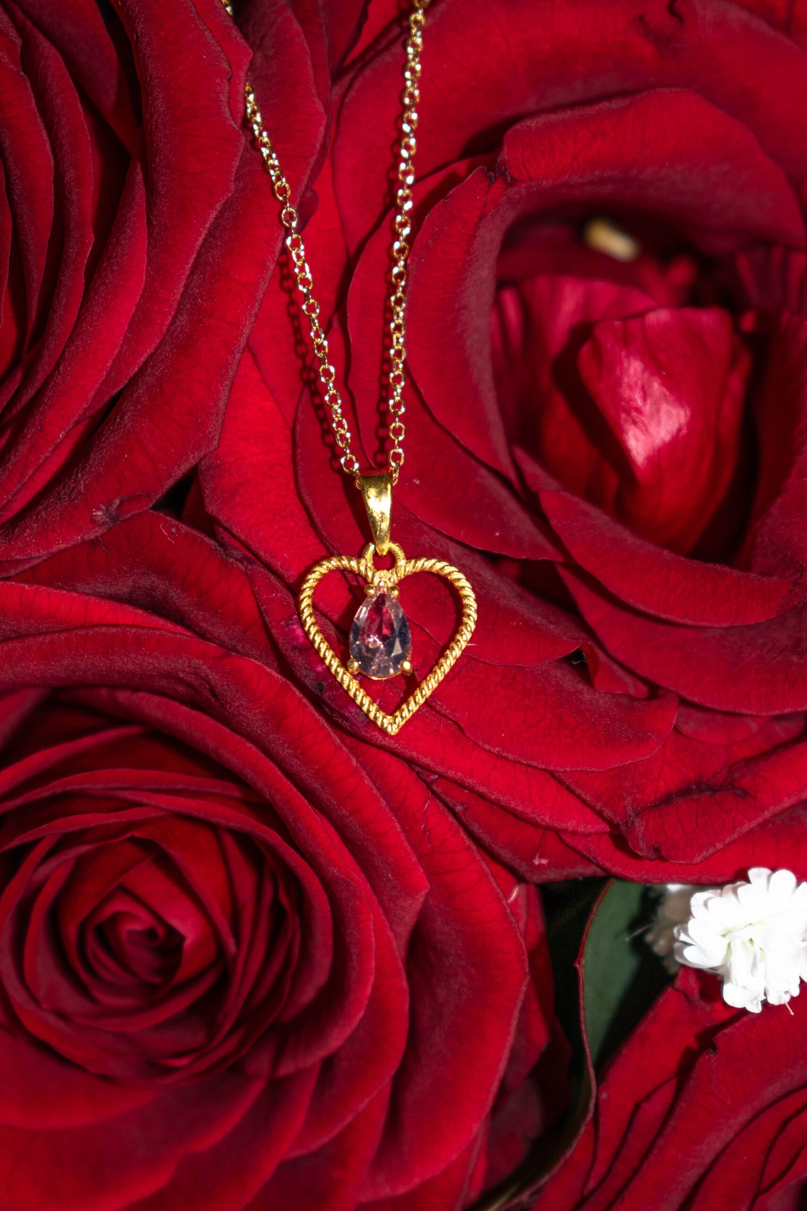 Κολιέ Καρδιά Κ9 με Ροζ Λάμψη Αγάπης